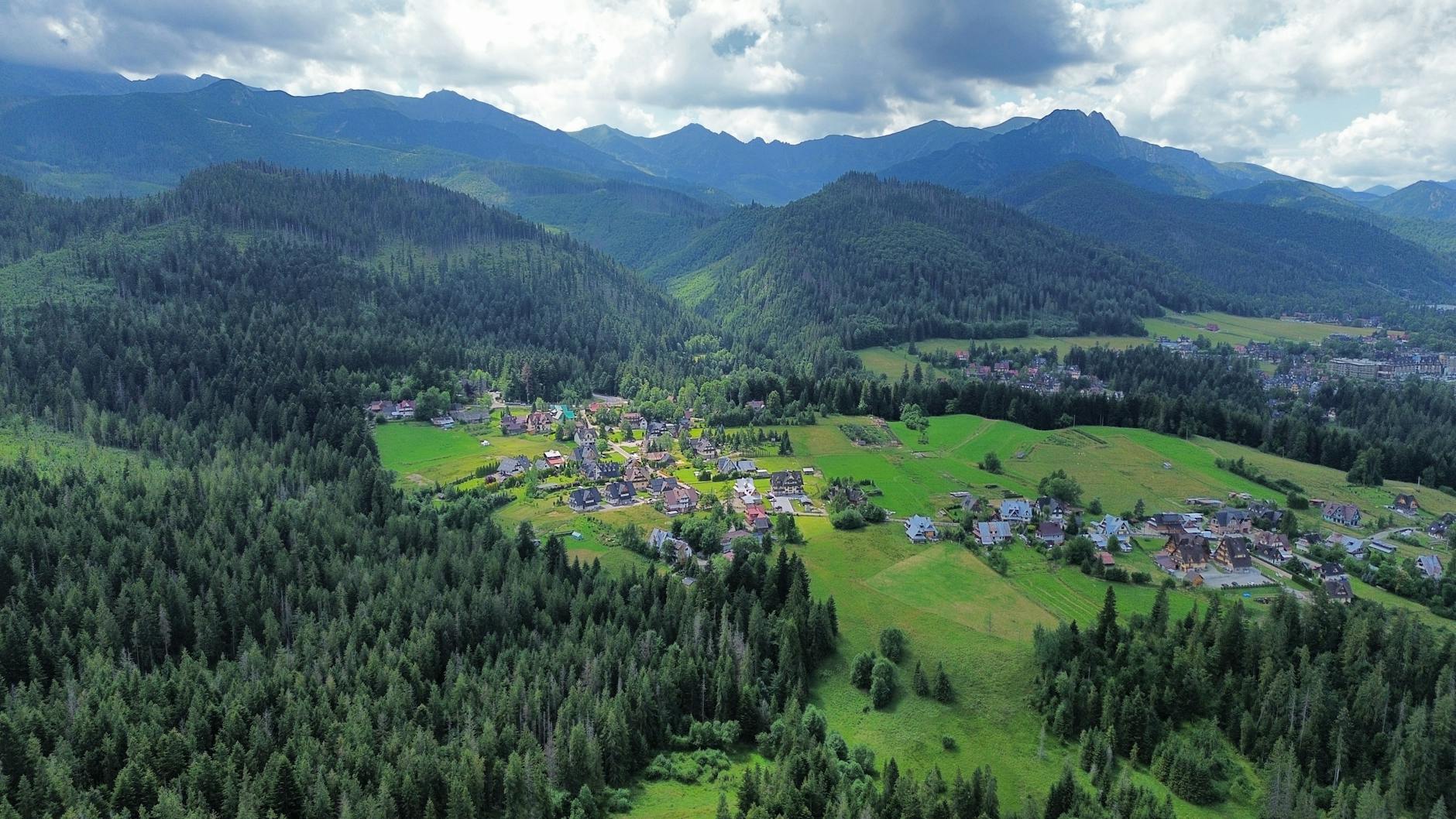 Zakopane: Dostępność, bezpieczeństwo i lokalna społeczność